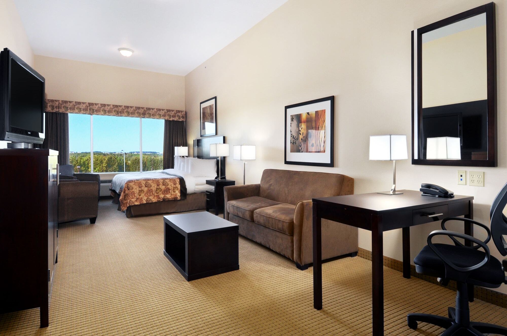 Ramada By Wyndham Lac La Biche Luaran gambar
